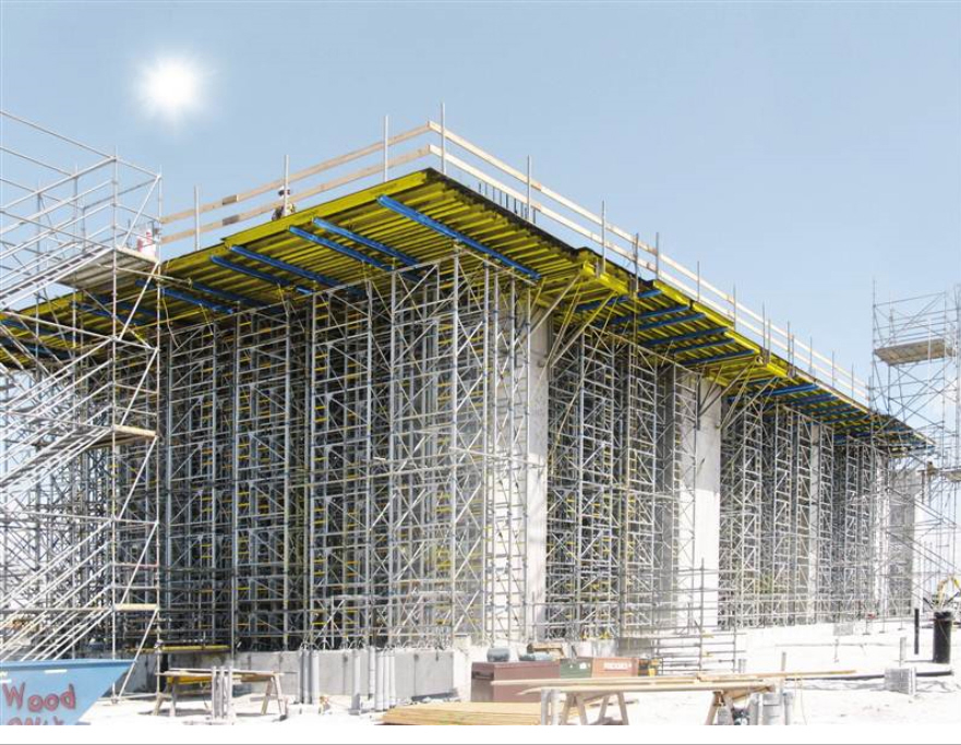 Cu ramele sale robuste din oțel, Staxo 100 este conceput pentru pentru înălţimi de susţinere mari şi...